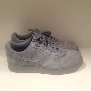 Men's gray Nike Air Force 1